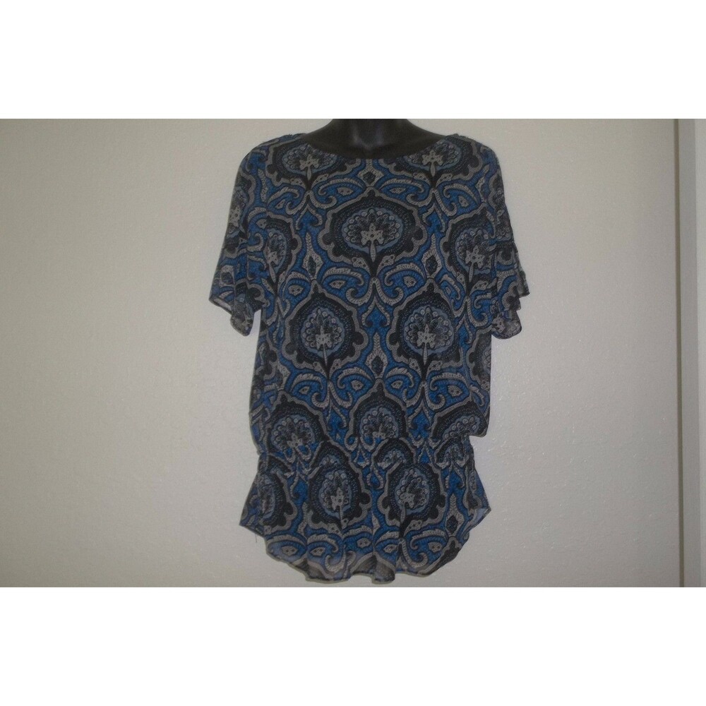 INC International Concepts Size M Sheer Top Paisley Print.